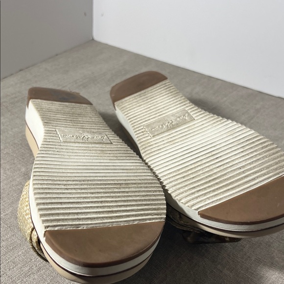 Sam Edelman Beige Slide Sandals with Brown Buckle 9W. SH153 - Picture 5 of 10